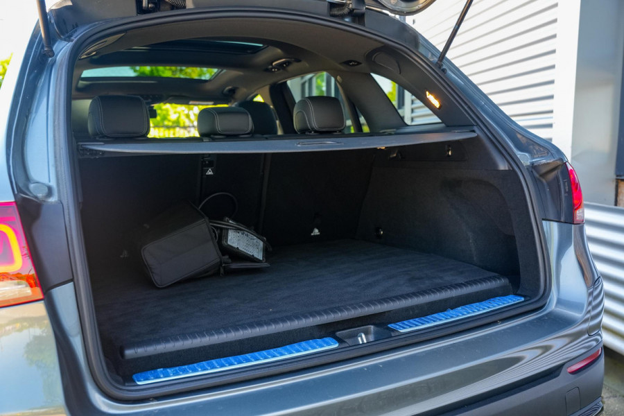 Mercedes-Benz GLC 300de 4MATIC AMG Line Panoramadak Cruise Clima Stoelverw. Camera 20''LM