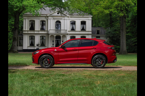 Alfa Romeo Stelvio 2.9 V6 AWD Quadrifoglio | Harman/Kardon | Rosso Competizione | Adapt. cruise | CarPlay | Carbon stuur