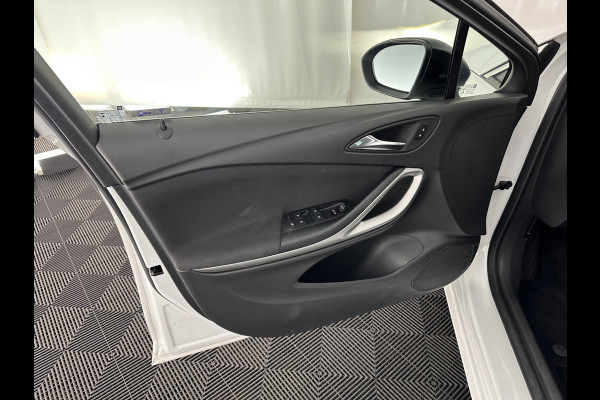 Opel Astra 1.6 CDTI Online Edition *PANO | XENON | NAVI-FULLMAP | DAB+ | COMFORT-SEATS | AIRCO | CRUISE | PDC*