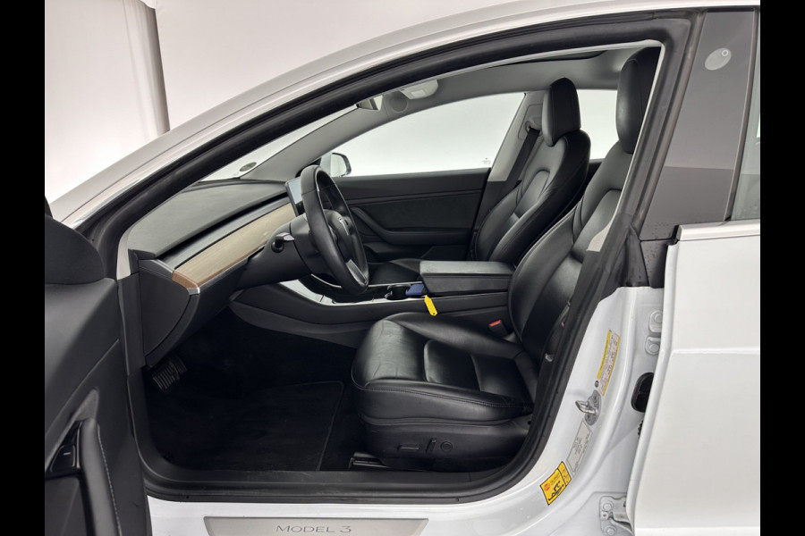 Tesla Model 3 Long Range AWD 75 kWh [ 3-Fase ] (INCL-BTW) Aut. *PANO | AUTO-PILOT | NAPPA-LEATHER | TOWBAR | KEYLESS | FULL-LED | MEMORY-PACK | SURROUND-VIEW | DAB | APP-CONNECT | DIGI-COCKPIT | LANE-ASSIST | COMFORT-SEATS | 18''ALU*