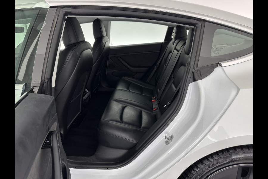 Tesla Model 3 Long Range AWD 75 kWh [ 3-Fase ] (INCL-BTW) Aut. *PANO | AUTO-PILOT | NAPPA-LEATHER | TOWBAR | KEYLESS | FULL-LED | MEMORY-PACK | SURROUND-VIEW | DAB | APP-CONNECT | DIGI-COCKPIT | LANE-ASSIST | COMFORT-SEATS | 18''ALU*
