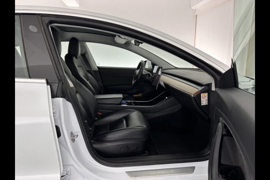 Tesla Model 3 Long Range AWD 75 kWh [ 3-Fase ] (INCL-BTW) Aut. *PANO | AUTO-PILOT | NAPPA-LEATHER | TOWBAR | KEYLESS | FULL-LED | MEMORY-PACK | SURROUND-VIEW | DAB | APP-CONNECT | DIGI-COCKPIT | LANE-ASSIST | COMFORT-SEATS | 18''ALU*