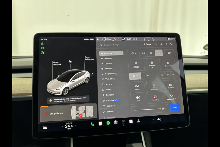 Tesla Model 3 Long Range AWD 75 kWh [ 3-Fase ] (INCL-BTW) Aut. *PANO | AUTO-PILOT | NAPPA-LEATHER | TOWBAR | KEYLESS | FULL-LED | MEMORY-PACK | SURROUND-VIEW | DAB | APP-CONNECT | DIGI-COCKPIT | LANE-ASSIST | COMFORT-SEATS | 18''ALU*
