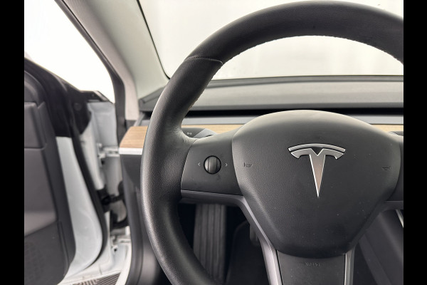 Tesla Model 3 Long Range AWD 75 kWh [ 3-Fase ] (INCL-BTW) Aut. *PANO | AUTO-PILOT | NAPPA-LEATHER | TOWBAR | KEYLESS | FULL-LED | MEMORY-PACK | SURROUND-VIEW | DAB | APP-CONNECT | DIGI-COCKPIT | LANE-ASSIST | COMFORT-SEATS | 18''ALU*