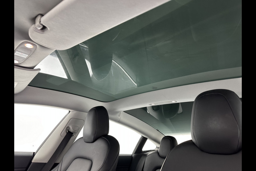 Tesla Model 3 Long Range AWD 75 kWh [ 3-Fase ] (INCL-BTW) Aut. *PANO | AUTO-PILOT | NAPPA-LEATHER | TOWBAR | KEYLESS | FULL-LED | MEMORY-PACK | SURROUND-VIEW | DAB | APP-CONNECT | DIGI-COCKPIT | LANE-ASSIST | COMFORT-SEATS | 18''ALU*