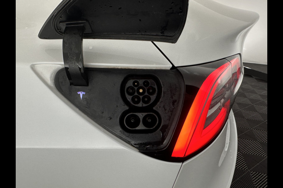 Tesla Model 3 Long Range AWD 75 kWh [ 3-Fase ] (INCL-BTW) Aut. *PANO | AUTO-PILOT | NAPPA-LEATHER | TOWBAR | KEYLESS | FULL-LED | MEMORY-PACK | SURROUND-VIEW | DAB | APP-CONNECT | DIGI-COCKPIT | LANE-ASSIST | COMFORT-SEATS | 18''ALU*
