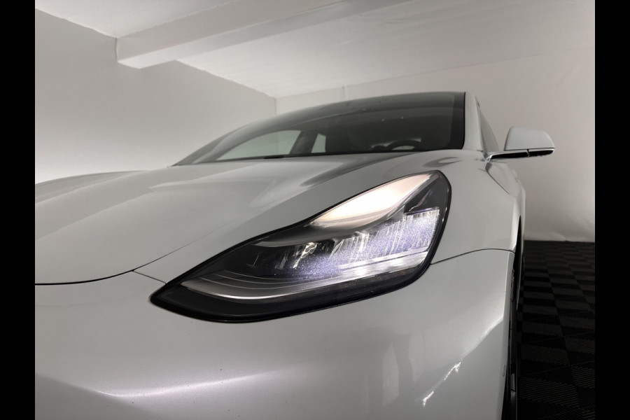 Tesla Model 3 Long Range AWD 75 kWh [ 3-Fase ] (INCL-BTW) Aut. *PANO | AUTO-PILOT | NAPPA-LEATHER | TOWBAR | KEYLESS | FULL-LED | MEMORY-PACK | SURROUND-VIEW | DAB | APP-CONNECT | DIGI-COCKPIT | LANE-ASSIST | COMFORT-SEATS | 18''ALU*