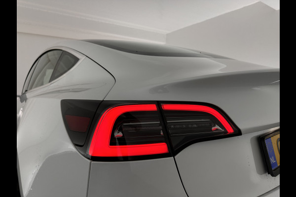 Tesla Model 3 Long Range AWD 75 kWh [ 3-Fase ] (INCL-BTW) Aut. *PANO | AUTO-PILOT | NAPPA-LEATHER | TOWBAR | KEYLESS | FULL-LED | MEMORY-PACK | SURROUND-VIEW | DAB | APP-CONNECT | DIGI-COCKPIT | LANE-ASSIST | COMFORT-SEATS | 18''ALU*