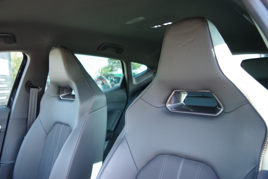 CUPRA Formentor 1.4 e-Hybrid 245 PK VZ Performance PHEV, Winterpakket, Adap. Cruise Control, Winterpakket