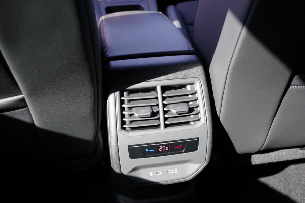 CUPRA Formentor 1.4 e-Hybrid 245 PK VZ Performance PHEV, Winterpakket, Adap. Cruise Control, Winterpakket