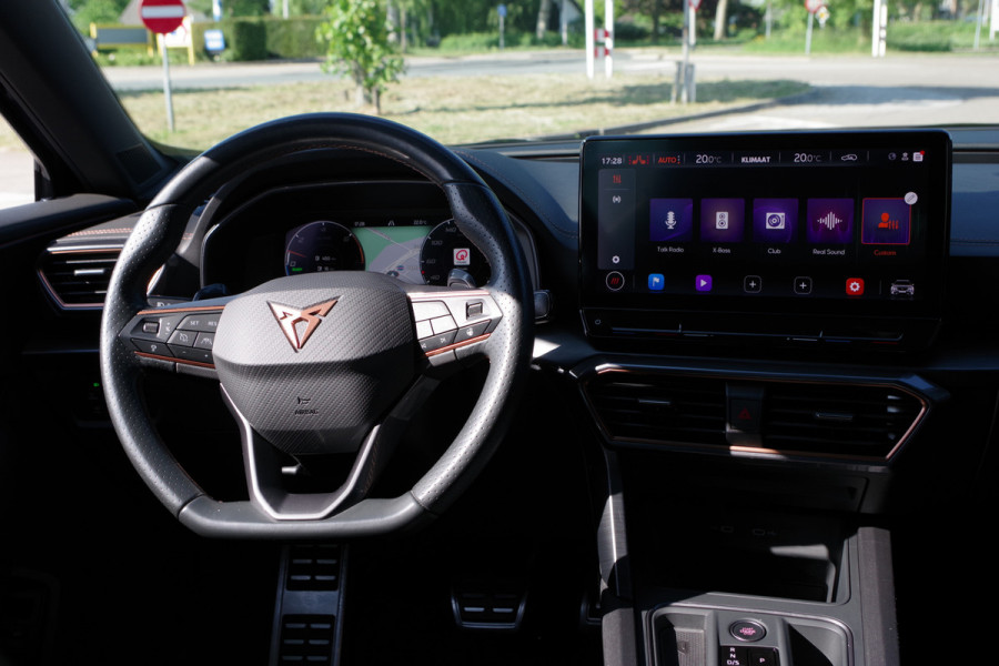CUPRA Formentor 1.4 e-Hybrid 245 PK VZ Performance PHEV, Winterpakket, Adap. Cruise Control, Winterpakket
