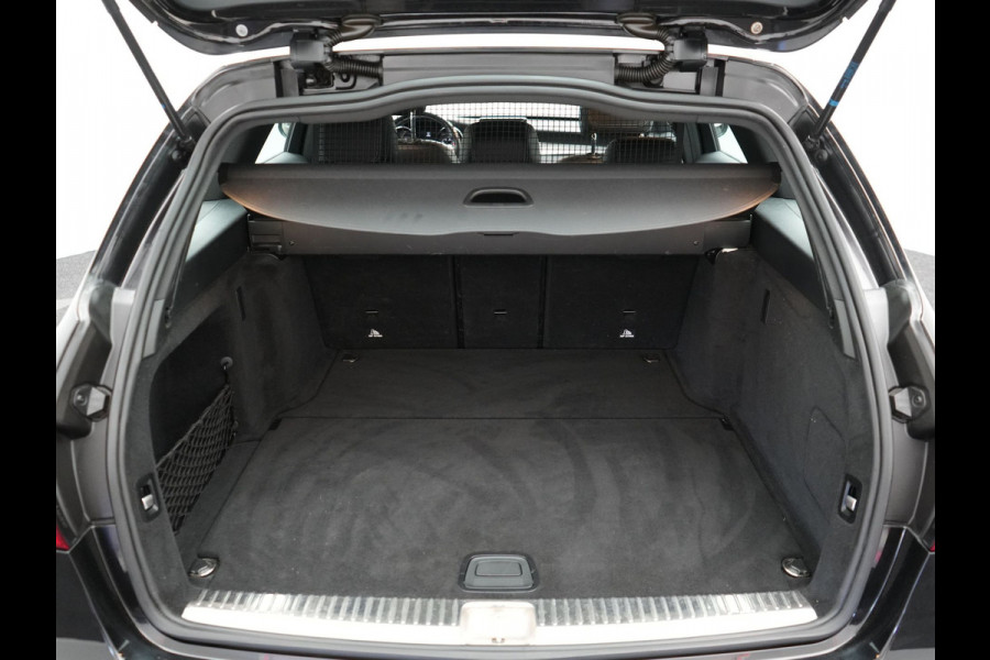 Mercedes-Benz C-Klasse Estate 180 AMG 9G-Tronic | Cruise Control | Navi | Camera | Spraakbediening | Electrische Lederen Stoelen |