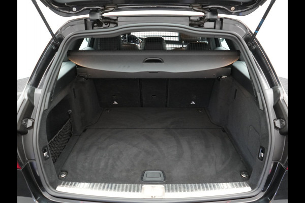 Mercedes-Benz C-Klasse Estate 180 AMG 9G-Tronic | Cruise Control | Navi | Camera | Spraakbediening | Electrische Lederen Stoelen |