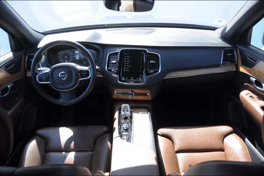 Volvo XC90 T8 390PK Automaat Recharge AWD Inscription / Adaptieve cruise control / BLIS / Parkeersensoren met 360 camera / stoel - en stuurwielverwarming / Standkachel / Trekhaak / Keyless entry / Harman Kardon audio / Elektrische stoelen