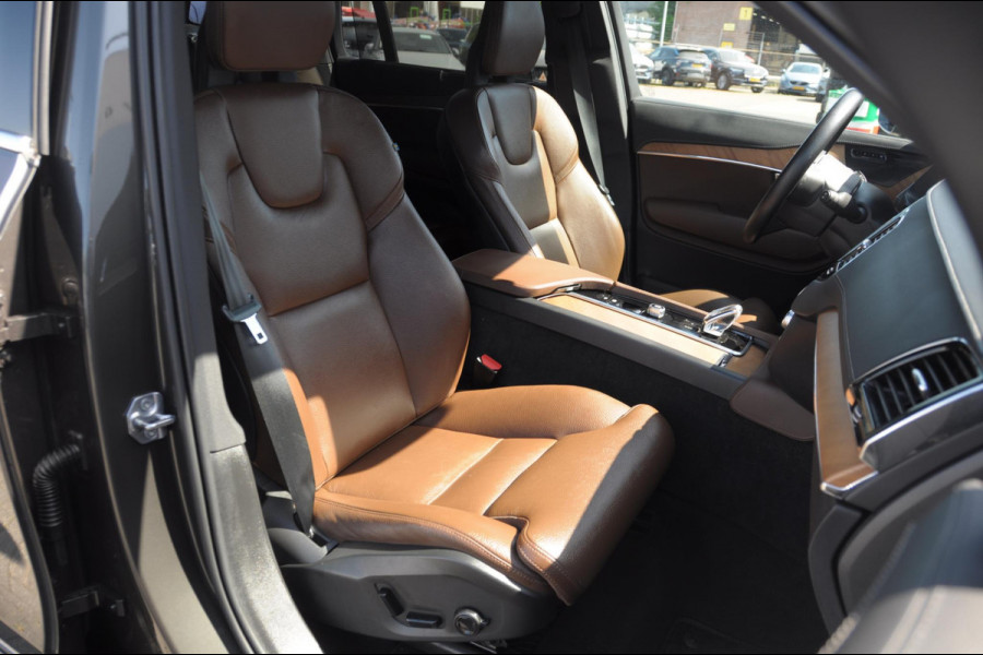 Volvo XC90 T8 390PK Automaat Recharge AWD Inscription / Adaptieve cruise control / BLIS / Parkeersensoren met 360 camera / stoel - en stuurwielverwarming / Standkachel / Trekhaak / Keyless entry / Harman Kardon audio / Elektrische stoelen