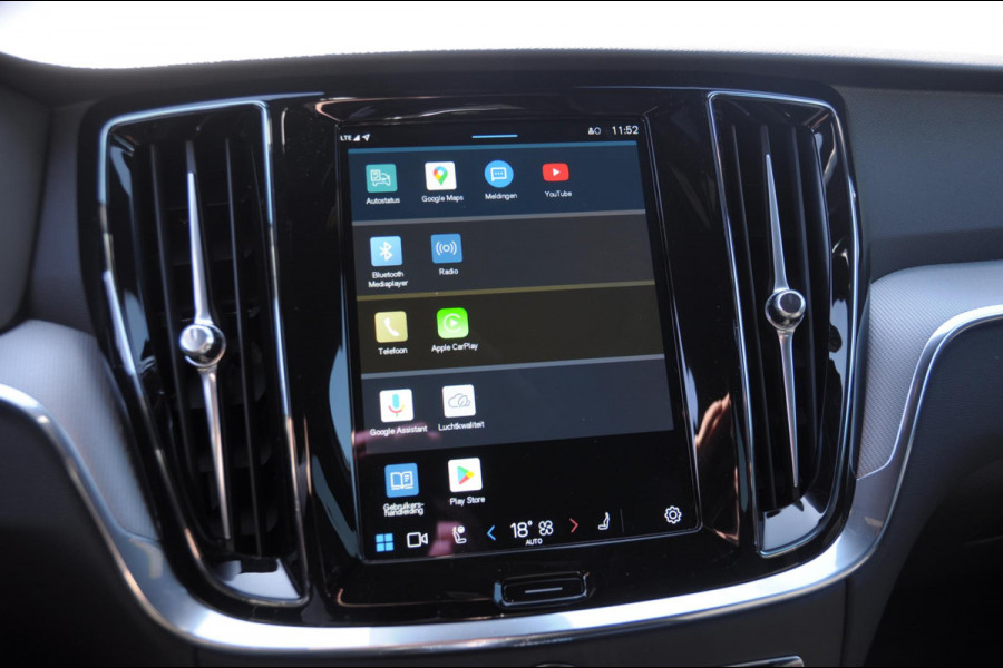 Volvo V60 T6 350PK Automaat AWD Plus Dark / Adaptieve cruise control / BLIS / 19” velgen / Parkeersensoren met camera / Elektrische achterklep / Adaptieve koplampen / Apple carplay / Elektrische stoelen / Harman Kardon Audio / Keyless entry / stoel - en stuurwielverwarming