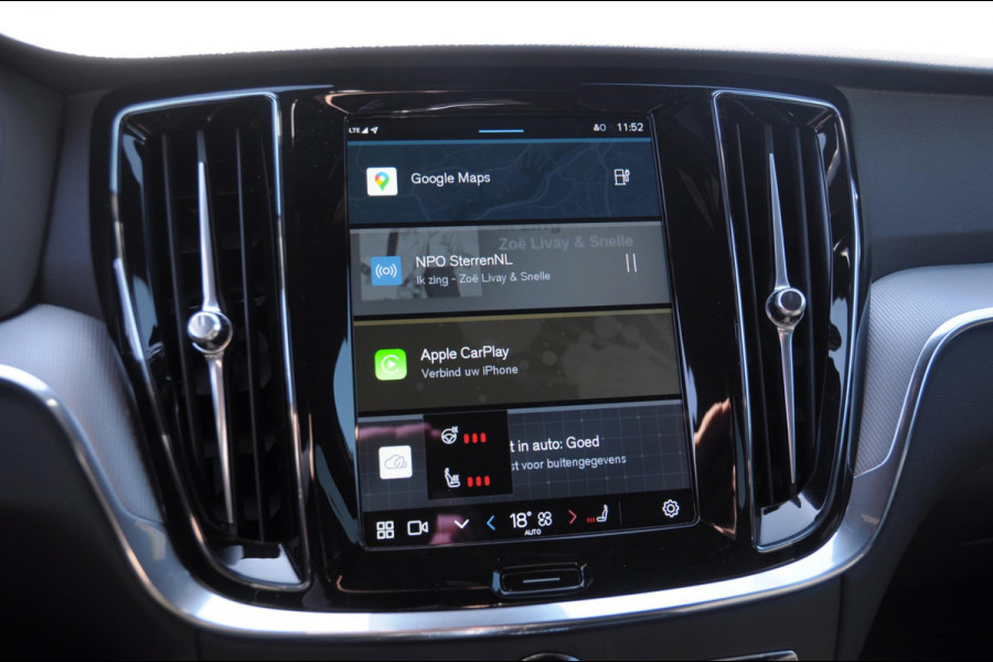Volvo V60 T6 350PK Automaat AWD Plus Dark / Adaptieve cruise control / BLIS / 19” velgen / Parkeersensoren met camera / Elektrische achterklep / Adaptieve koplampen / Apple carplay / Elektrische stoelen / Harman Kardon Audio / Keyless entry / stoel - en stuurwielverwarming