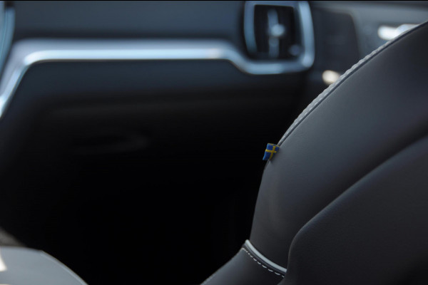 Volvo V60 T6 350PK Automaat AWD Plus Dark / Adaptieve cruise control / BLIS / 19” velgen / Parkeersensoren met camera / Elektrische achterklep / Adaptieve koplampen / Apple carplay / Elektrische stoelen / Harman Kardon Audio / Keyless entry / stoel - en stuurwielverwarming