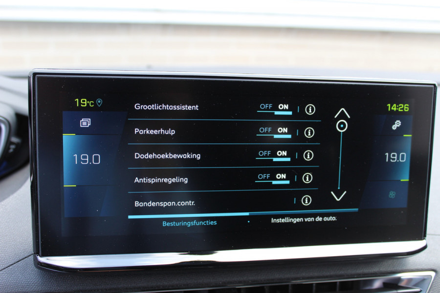 Peugeot 3008 1.6 HYbrid 225 Allure | Navigatie | Winterpack | Led | Camera