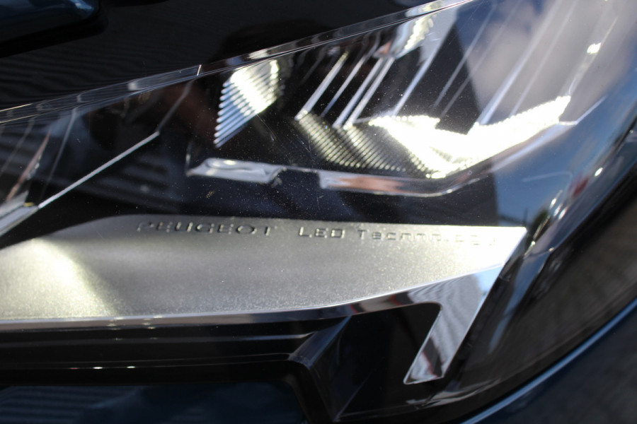 Peugeot 3008 1.6 HYbrid 225 Allure | Navigatie | Winterpack | Led | Camera