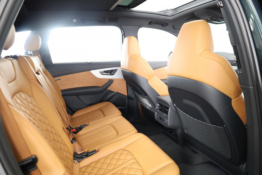 Audi Q7 Pro Line S 55 TFSI e 290 kW / 394 PK SUV 8 versn. Audi EXCLUSIVE, adaptive cruise control, omgevingscamera's, panoramadak, vierwielbesturing, B&O soundsysteem