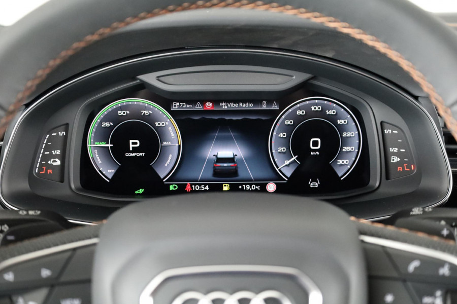 Audi Q7 Pro Line S 55 TFSI e 290 kW / 394 PK SUV 8 versn. Audi EXCLUSIVE, adaptive cruise control, omgevingscamera's, panoramadak, vierwielbesturing, B&O soundsysteem