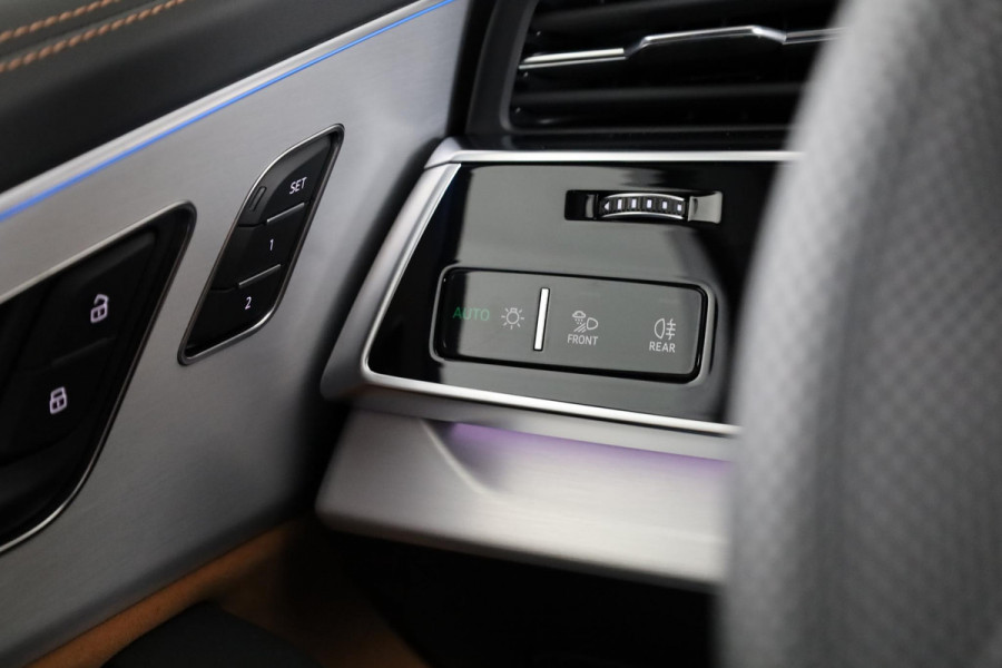 Audi Q7 Pro Line S 55 TFSI e 290 kW / 394 PK SUV 8 versn. Audi EXCLUSIVE, adaptive cruise control, omgevingscamera's, panoramadak, vierwielbesturing, B&O soundsysteem