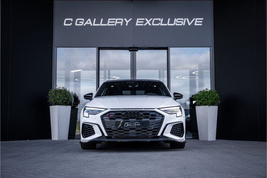 Audi S3 Sportback 2.0 TFSI quattro - Panorama | ACC | Stoelverwarming