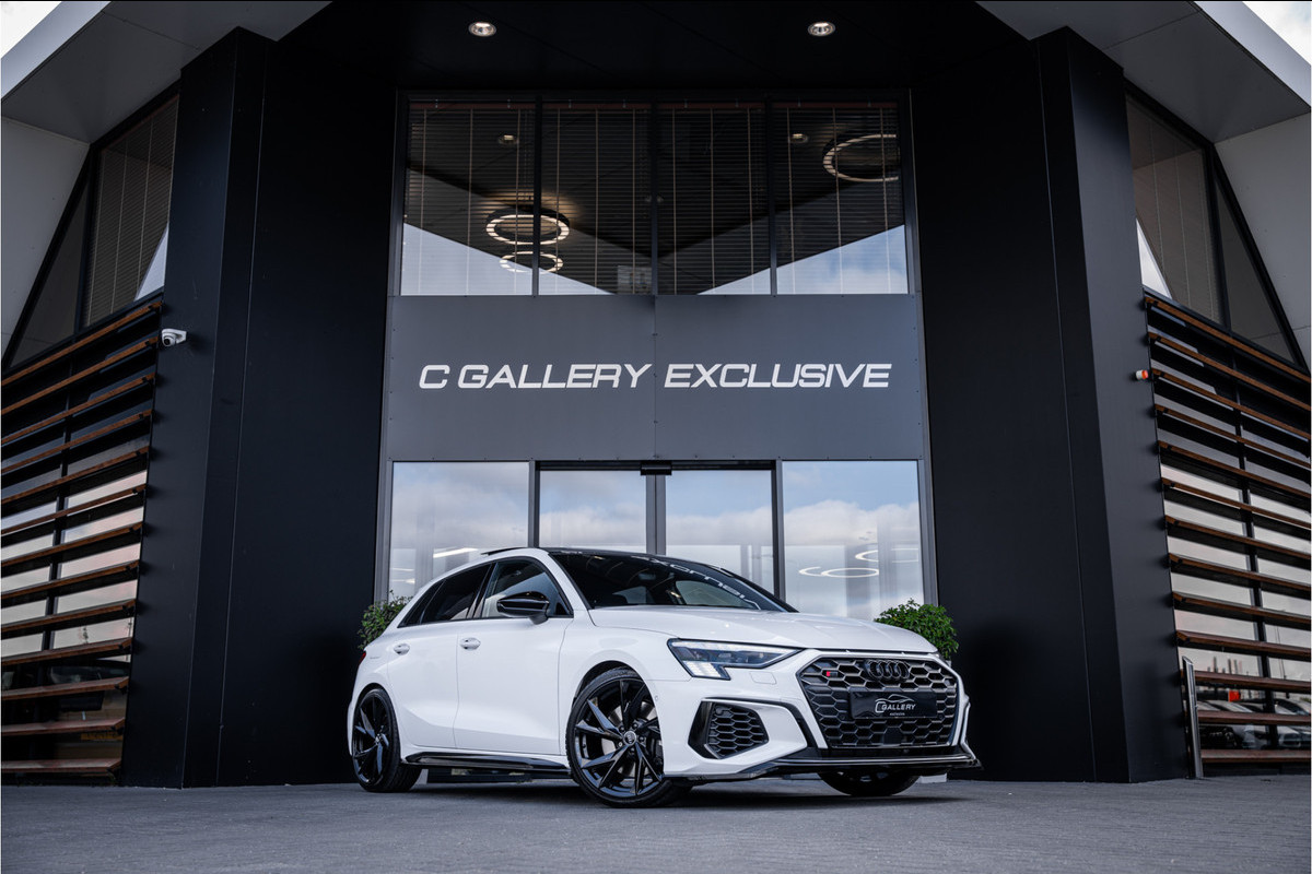 Audi S3 Sportback 2.0 TFSI quattro - Panorama | ACC | Stoelverwarming Audi S3 Sportback 2.0 TFSI quattro - Panorama | ACC | Stoelverwarming