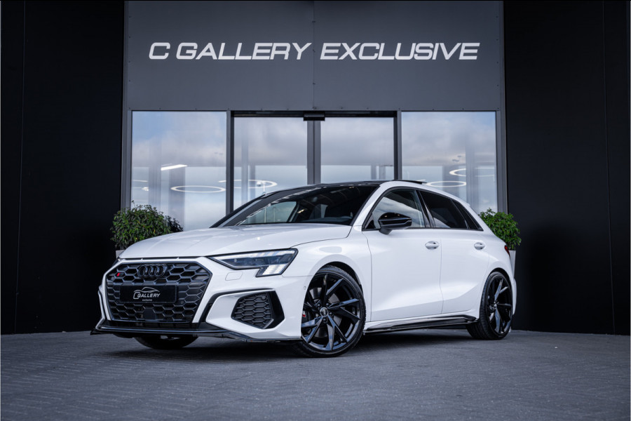 Audi S3 Sportback 2.0 TFSI quattro - Panorama | ACC | Stoelverwarming