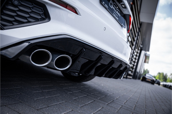 Audi S3 Sportback 2.0 TFSI quattro - Panorama | ACC | Stoelverwarming