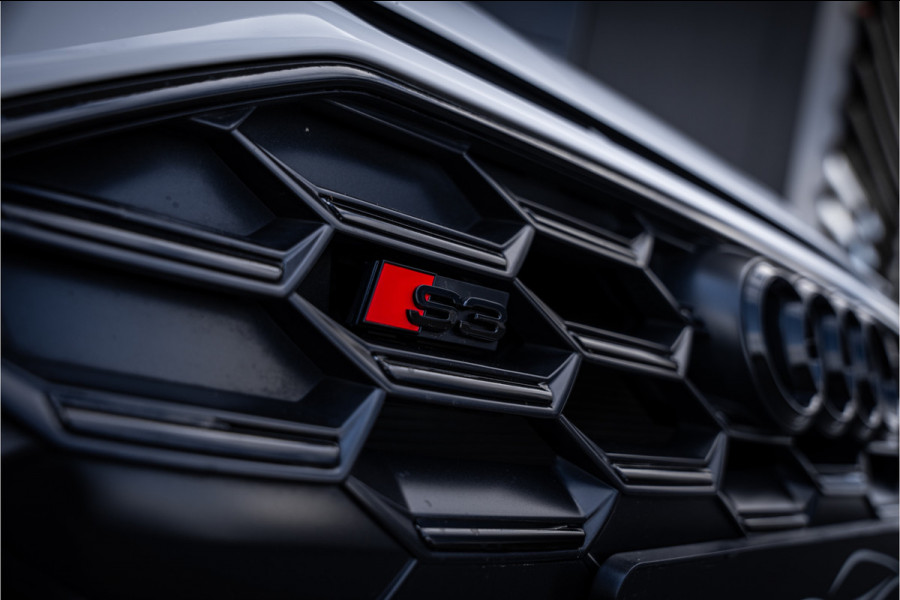Audi S3 Sportback 2.0 TFSI quattro - Panorama | ACC | Stoelverwarming