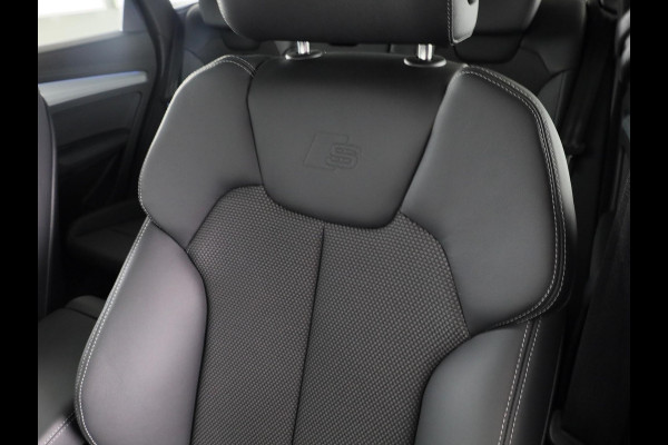 Audi Q5 S edition Competition 50 TFSI e 220 kW / 299 PK SU panoramadak, adaptive airsuspension, comfortsleutel, optiekpakket zwart plus, assistentiepakket parking