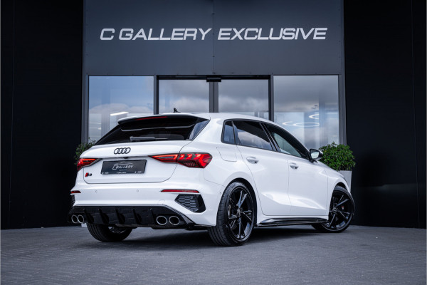Audi S3 Sportback 2.0 TFSI quattro - Panorama | ACC | Stoelverwarming