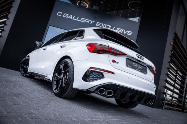 Audi S3 Sportback 2.0 TFSI quattro - Panorama | ACC | Stoelverwarming