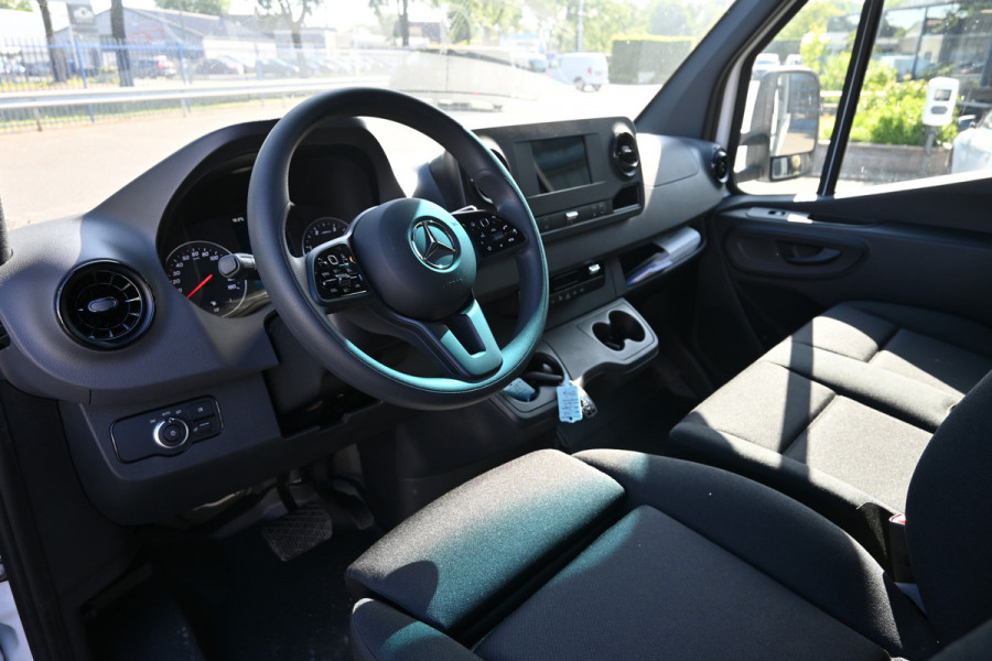 Mercedes-Benz Sprinter 519 CDI DC L3 Open laadbak Lier/kraan, Geveerde stoel, MBUX navigatie