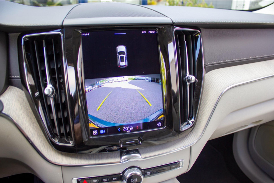 Volvo XC60 2.0 T6 Plug-in hybrid AWD Inscription|Prijs rijklaar incl. 12 mnd garantie | LMV PDC Panodak Camera