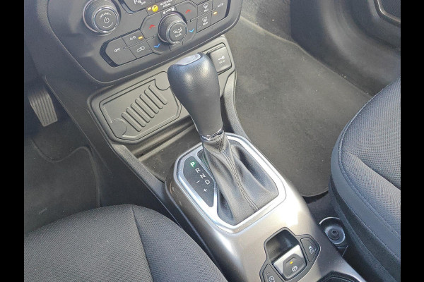 Jeep Renegade 1.3T DDCT Limited | Apple & \Android Carplay | Automaat