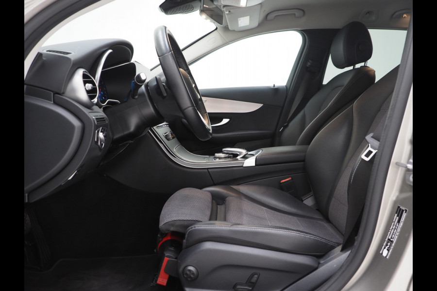 Mercedes-Benz C-Klasse Estate 300 e 320PK | Virtual | Camera | Stoelverwarming | LED | Carplay | Trekhaak