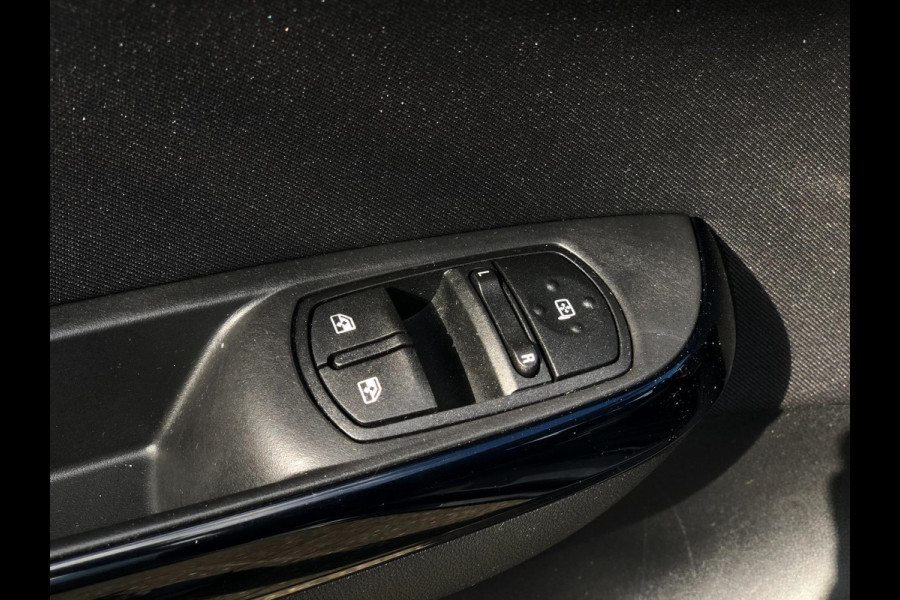 Opel Corsa 1.0 Turbo Online Edition | Navi, Cruise, Carplay/android, Stoel+Stuurverw, DAB| NAP | 1e Eigenaar |