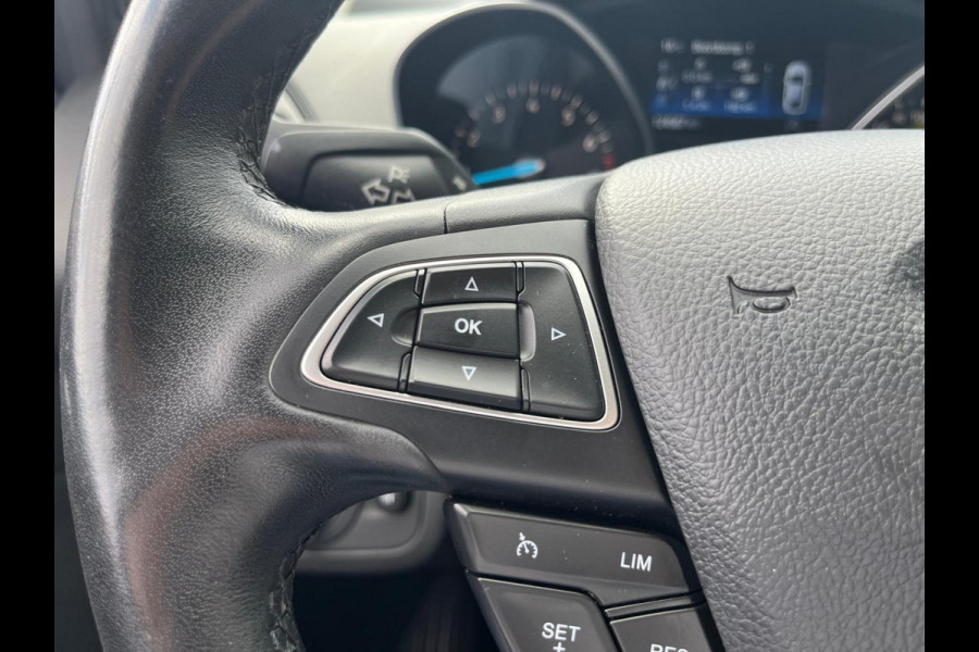 Ford Kuga 1.5 Titanium Styling Pack | 120PK | navigatie | trekhaak