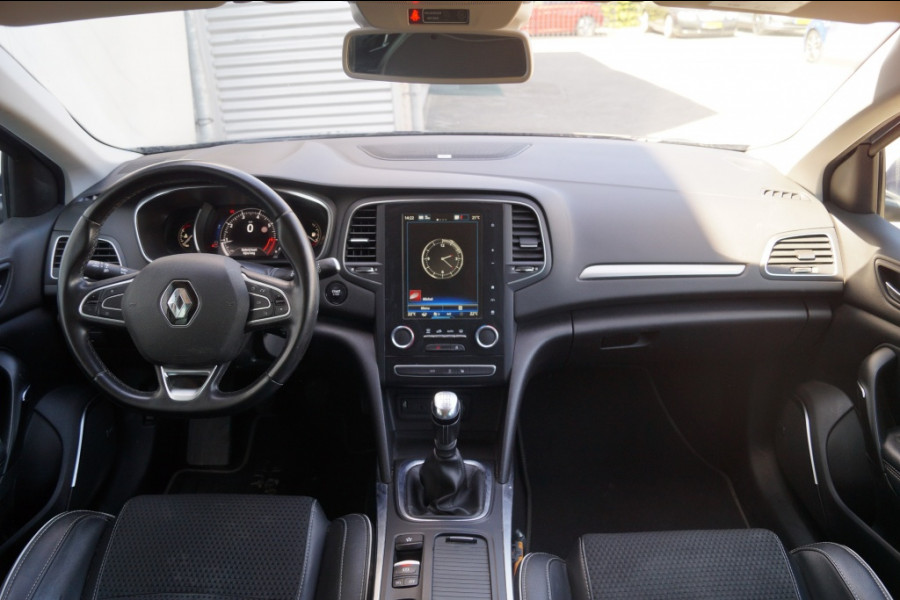 Renault Mégane Estate 1.3 TCe Bose -NAVI-ECC-PDC-CAM-