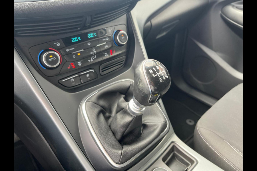 Ford Kuga 1.5 Titanium Styling Pack | 120PK | navigatie | trekhaak