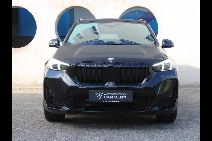 BMW X1 sDrive18i | M-SPORTPAKKET | LEDEREN BEKLEDING |