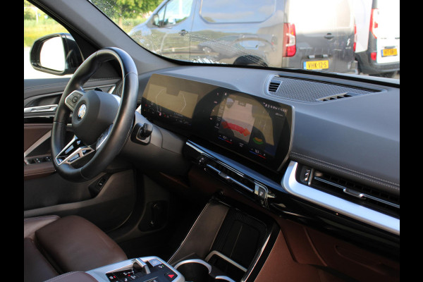 BMW X1 sDrive18i | M-SPORTPAKKET | LEDEREN BEKLEDING |