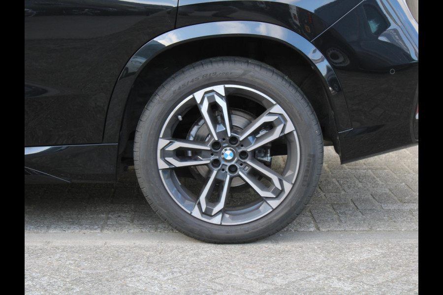 BMW X1 sDrive18i | M-SPORTPAKKET | LEDEREN BEKLEDING |