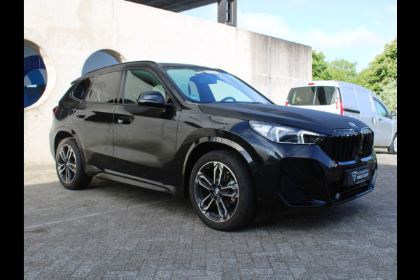 BMW X1 sDrive18i | M-SPORTPAKKET | LEDEREN BEKLEDING |