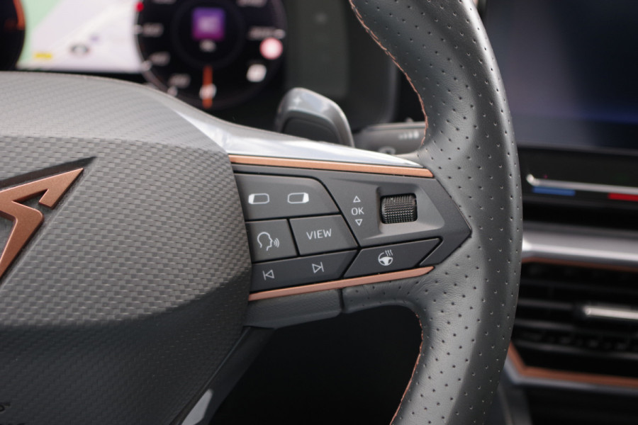 CUPRA Formentor 1.4 e-Hybrid 245 PK VZ Performance PHEV, Kuipstoelen, Groot-Navigatie, Camera, Winterpakket