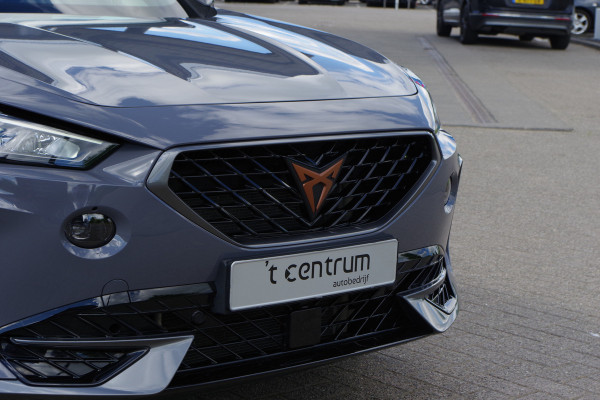 CUPRA Formentor 1.4 e-Hybrid 245 PK VZ Performance PHEV, Kuipstoelen, Groot-Navigatie, Camera, Winterpakket