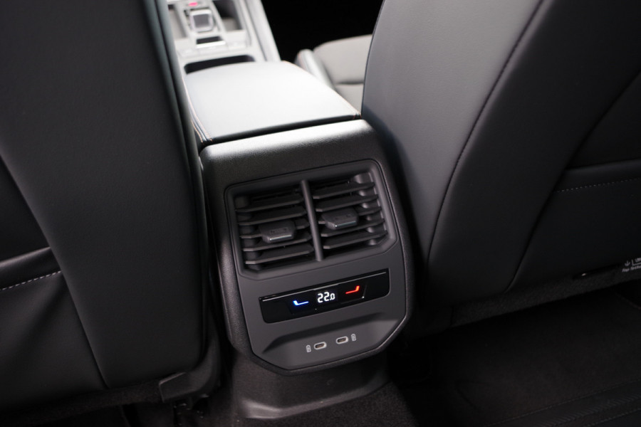 CUPRA Formentor 1.4 e-Hybrid 245 PK VZ Performance PHEV, Kuipstoelen, Groot-Navigatie, Camera, Winterpakket